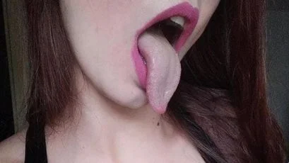Spitqueen - mouth