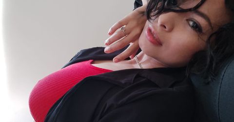April Muse Profile picture - April Muse
