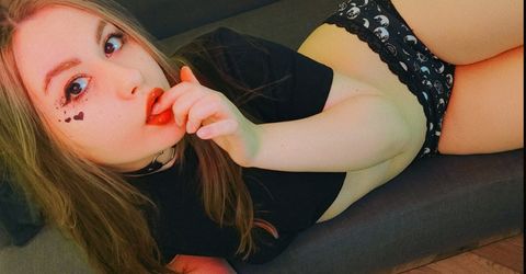 Donttellurwife Profile picture - Donttellurwife