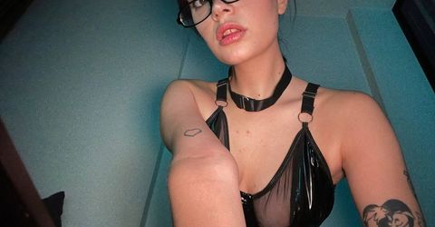 Alexa Bloom Profile picture - Alexa Bloom