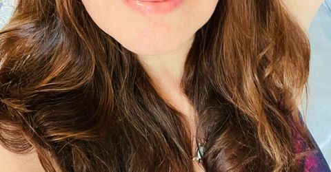 BlueEyez40DDDs Profile picture - BlueEyez40DDDs