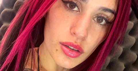 Frecklesmyslave Profile picture - Frecklesmyslave