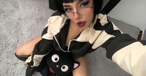Chloe Moon Profile picture - Chloe Moon