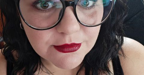 Mistress Suzie Profile picture - Mistress Suzie