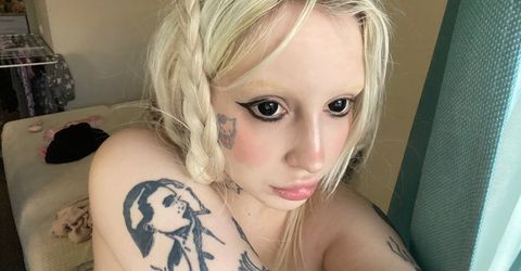 Hello Kitty Profile picture - Hello Kitty