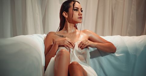 MiaReyes Profile picture - MiaReyes