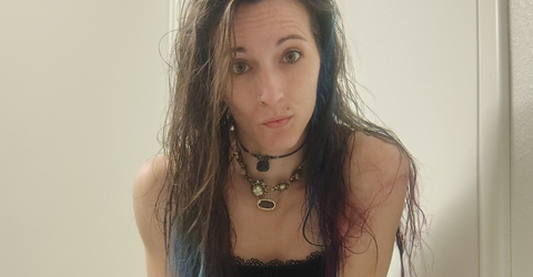 Violet Rose Profile picture - Violet Rose