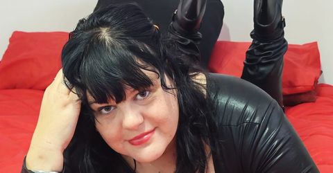 Mistress Suzie Profile picture - Mistress Suzie