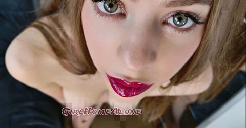 GirlHomeAlone Profile picture - GirlHomeAlone