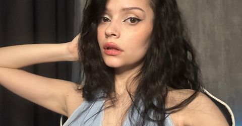 Profile picture - Alexa Bloom