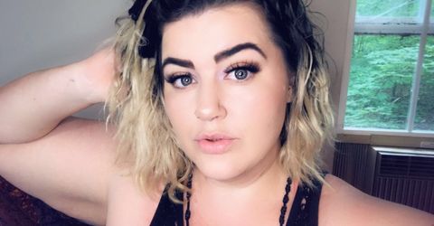 Nicole Bash Profile picture - Nicole Bash