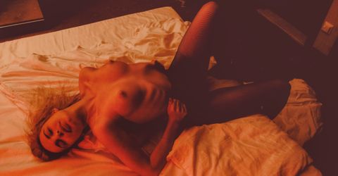 Eva Lovess Profile picture - Eva Lovess