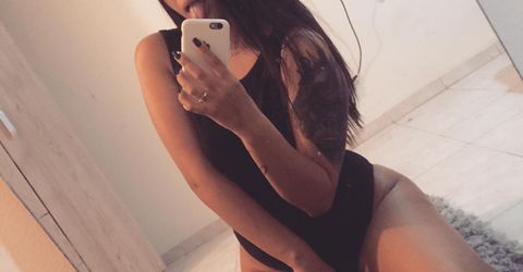 Mara Castillo Profile picture - Mara Castillo