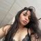 Elly Berry Profile picture - Elly Berry