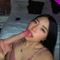 Profile picture - Hana Luna