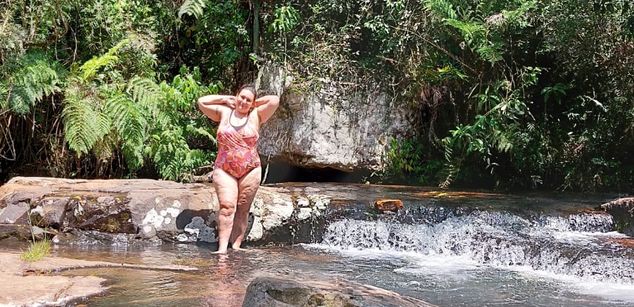 Model - Selene mature