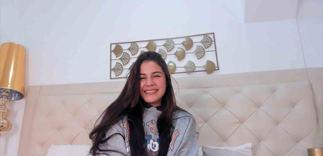 Model - Clarke latina