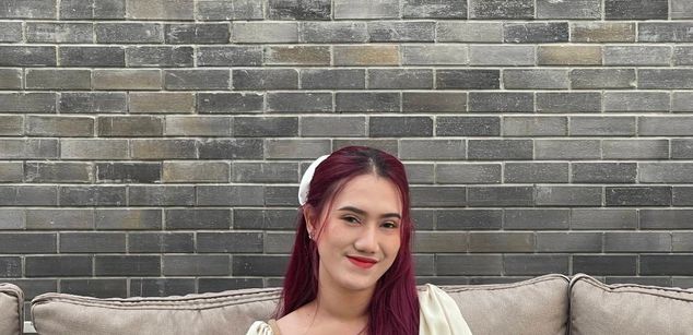 Punny smalltits Model - Punny smalltits