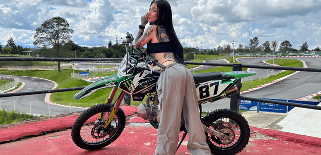 Model - Nina Danger squirt