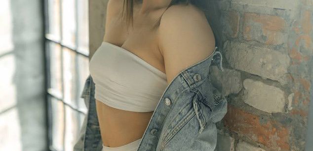 Model - Sarah footfetish