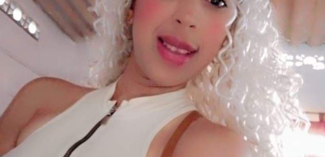 Model - Elizareth dildo