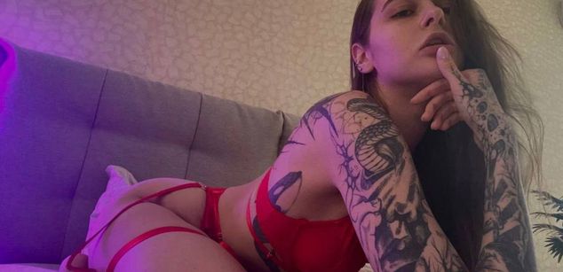 NaomiLisss slim Model - NaomiLisss slim