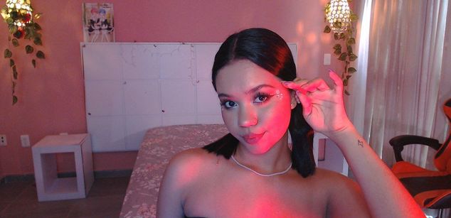 Model - EmilyBloop squirt