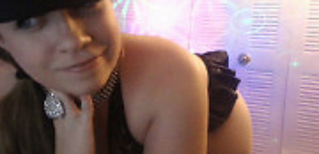 Model - LacyStarz cute