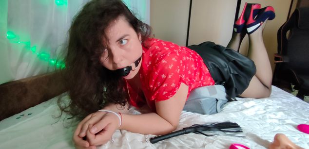 Model - Karina Hart dirty