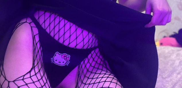 Pretty Betty findom Model - Pretty Betty findom