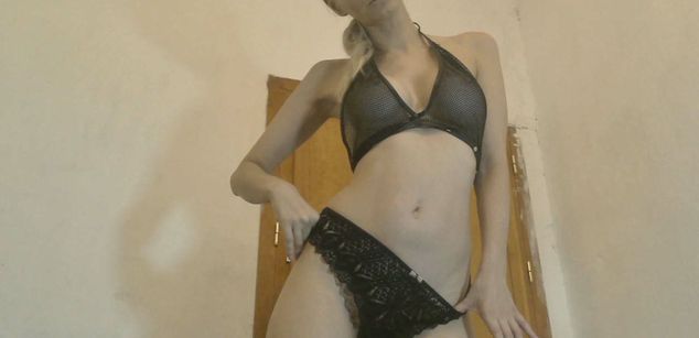 Model - Mistressmilly32 joi