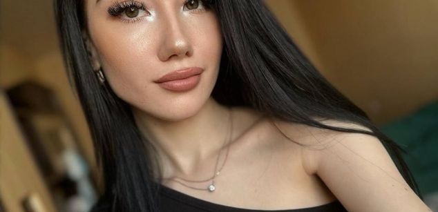ViViBlack brunette Model - ViViBlack brunette