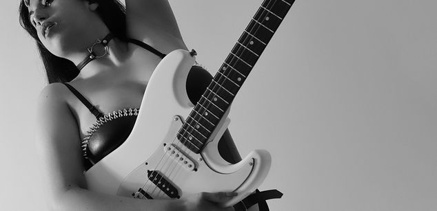 Model - Goddess Kianna cum