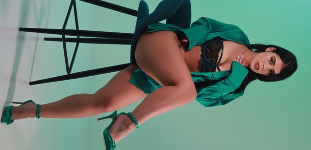 mariah squirt Model - mariah squirt