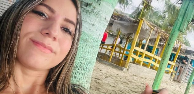 Model - Veronica Hot naked