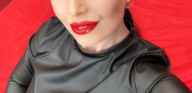 Model - IngridStorm pantyhose