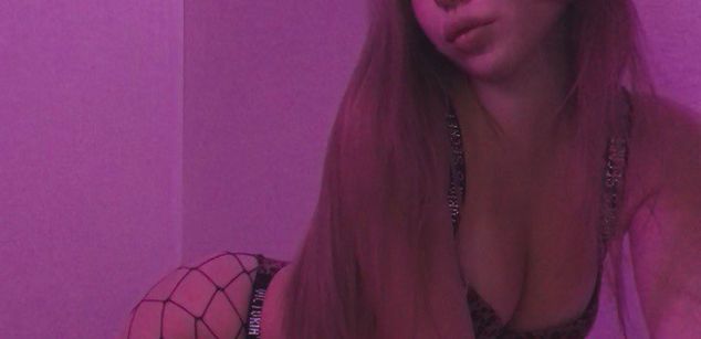 Model - mickey_mia blonde