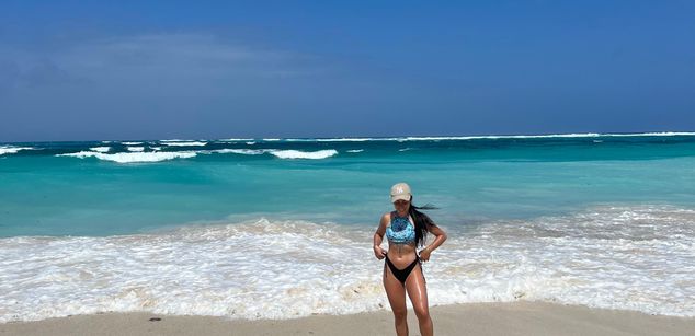 Model - Sarah Franco feet