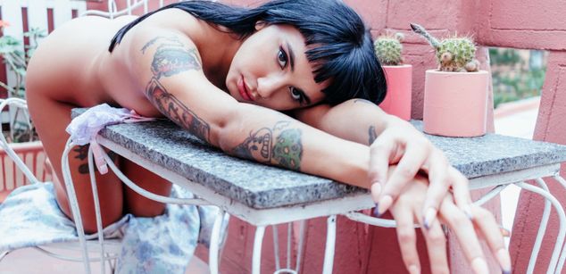 Moli Myers sph Model - Moli Myers sph
