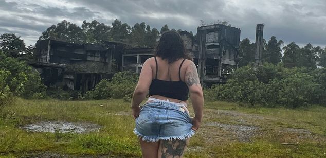 Model - Ayla_martinez dirty