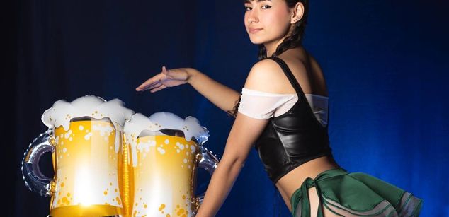 Model - Alynn_Bri sensual