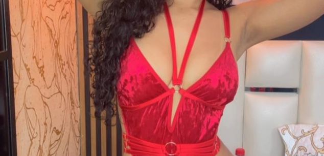 Model - SofiaLaurents Blackmail