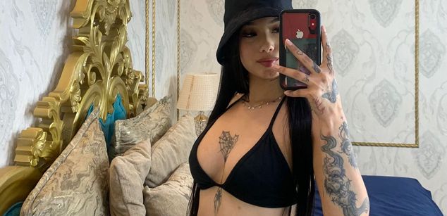 Cata Stones latina Model - Cata Stones latina