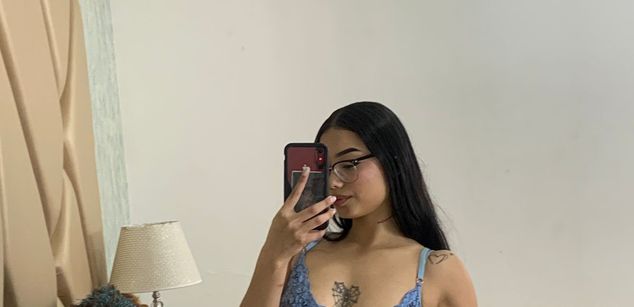 Model - Cata Stones latina