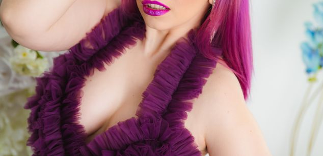 Model - ARUNY findom