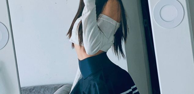 Model - Mia Jacson feet