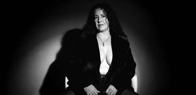 Model - AdeleSmithh heels