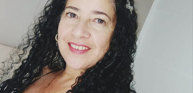 Model - AdeleSmithh heels