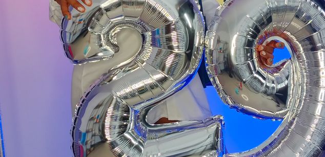 Model - I am Sel glasses