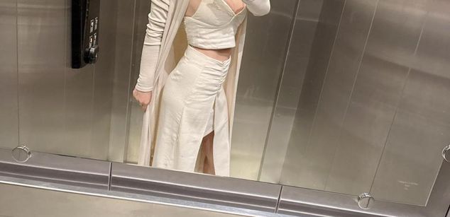 Model - AngieLipsX bigass